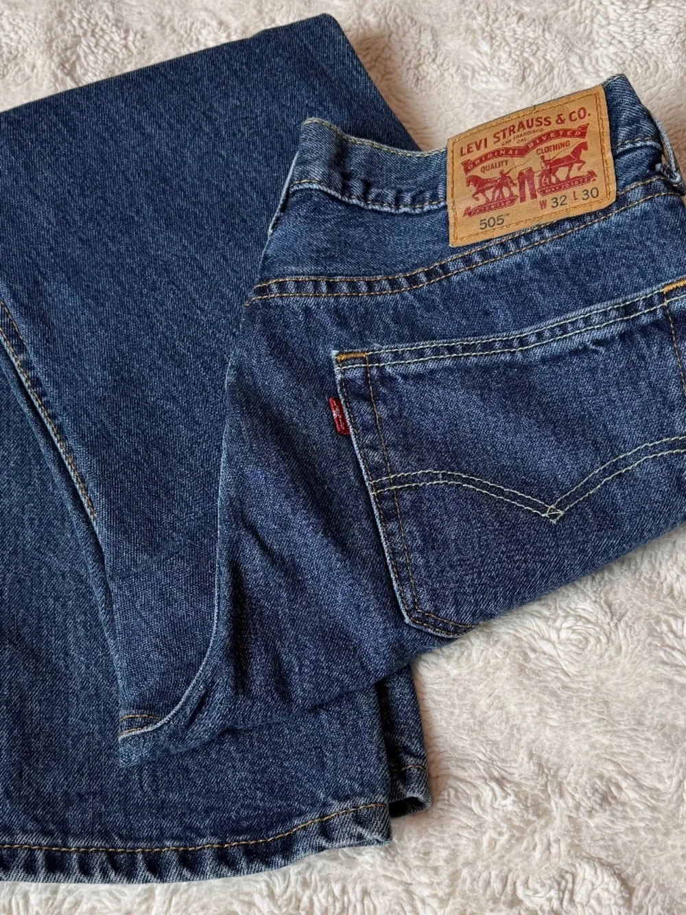 Levi’s 505 Regular Fit Jeans Women’s 32x30 Medium Wash Straight Leg Classic Deni